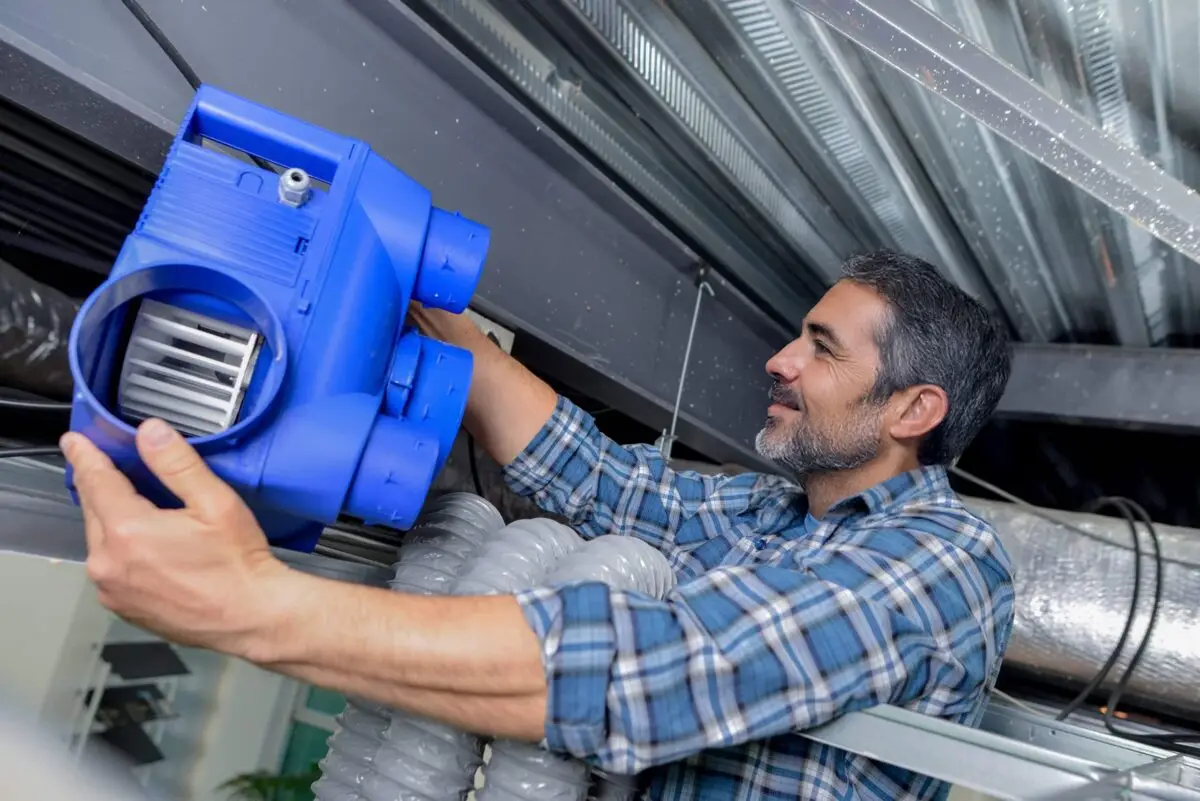 Installation VMC hygroréglable Nice - Ventilation mécanique Alpes-Maritimes 06